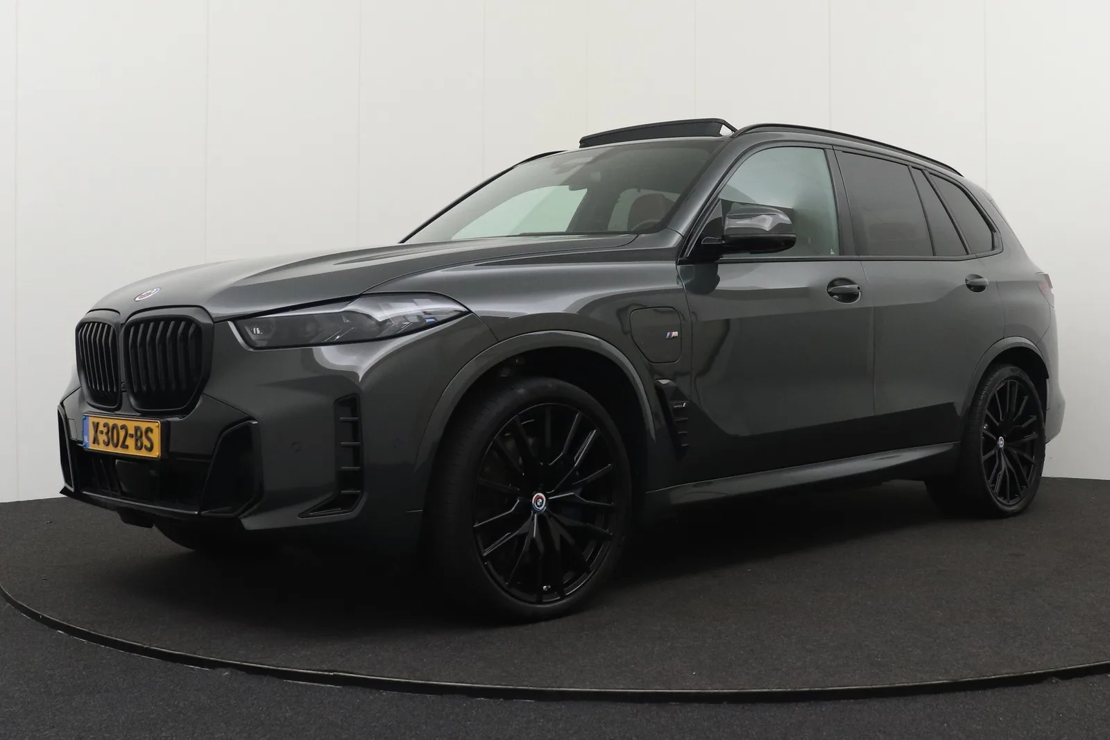 BMW X5 (2023) — foto 1