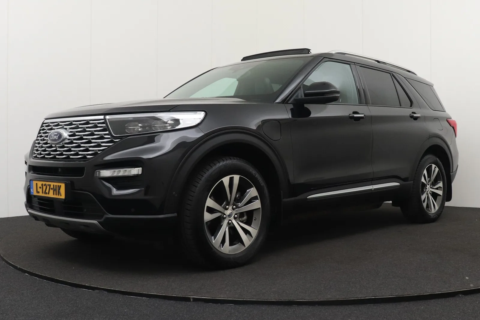 Ford Explorer (2020) — foto 1