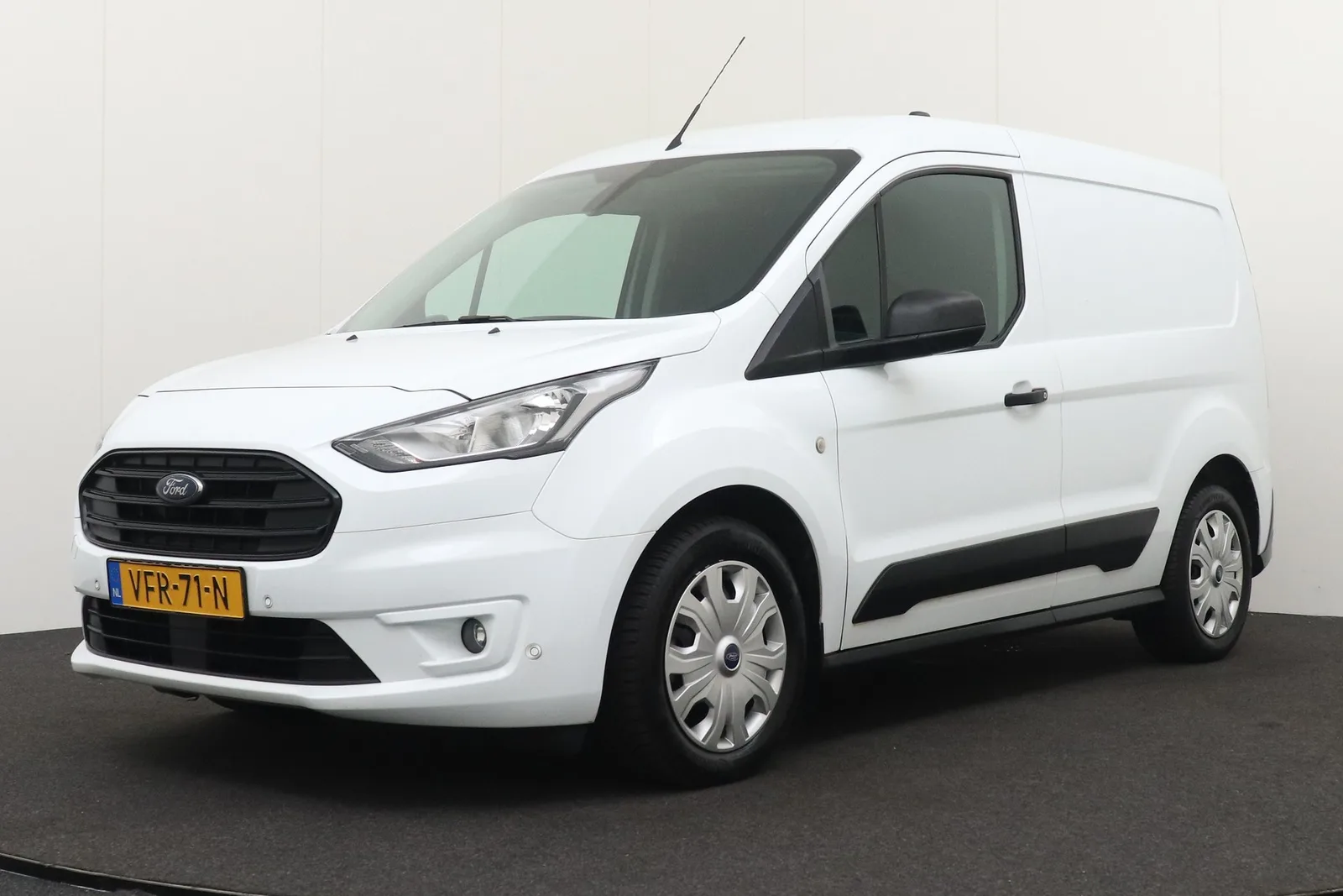 Ford Transit Connect (2020) — foto 1