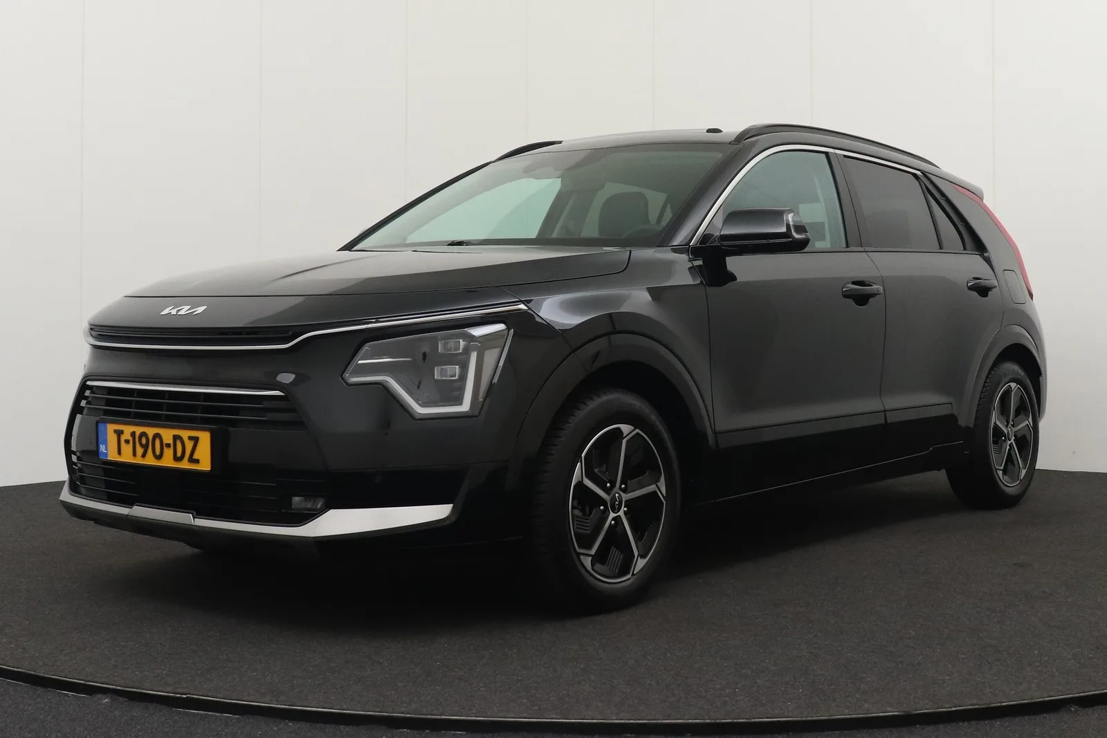 Kia Niro (2023) — foto 1