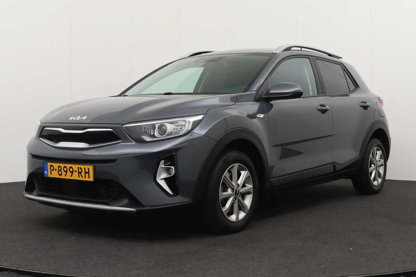Kia Stonic (2022) — foto 1