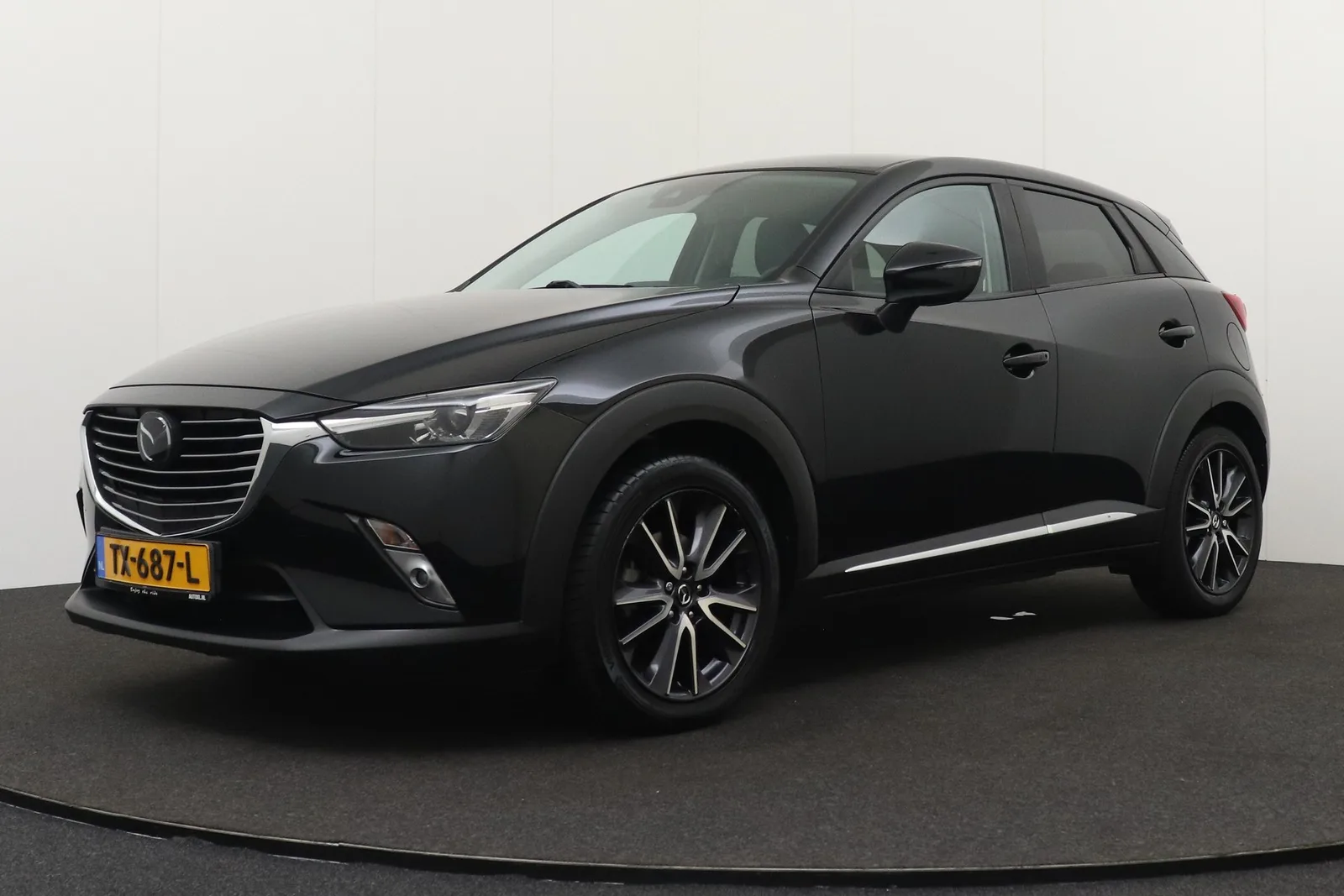 Mazda CX-3 (2018) — foto 1