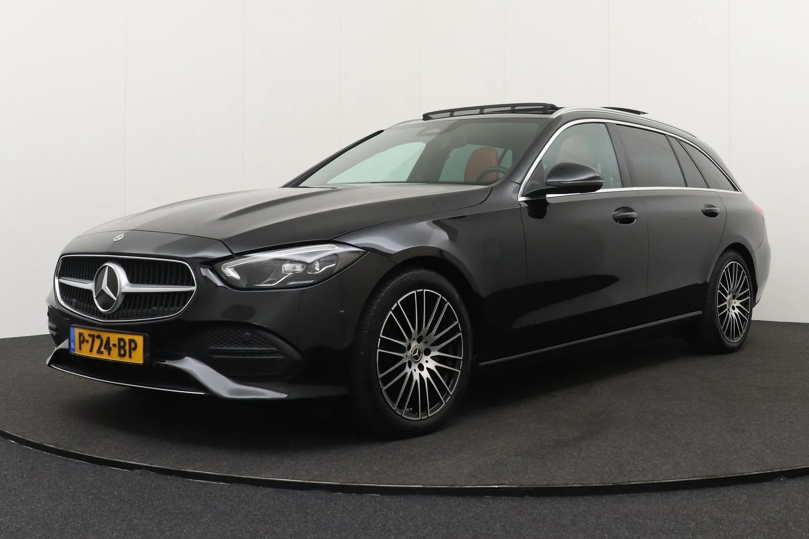 Mercedes-Benz C-Klasse (2022) — foto 1
