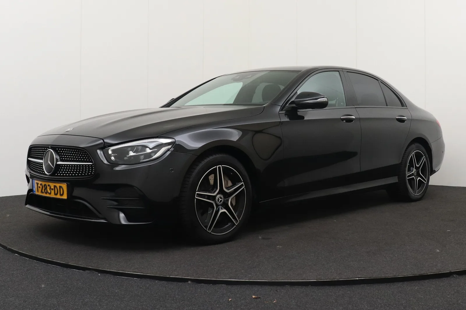 Mercedes-Benz E-Klasse (2023) — foto 1