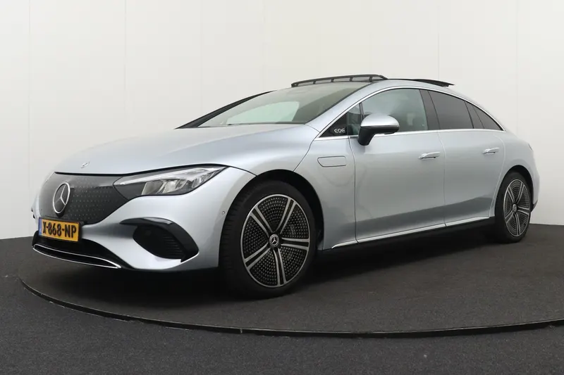 Mercedes-Benz EQE (2024)