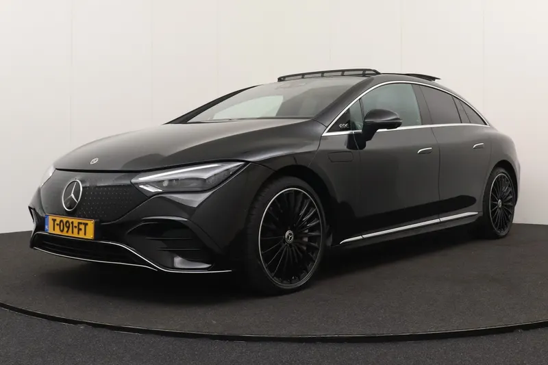 Mercedes-Benz EQE (2023)