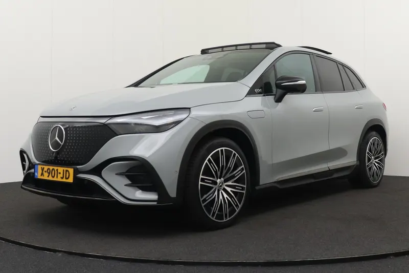 Mercedes-Benz EQE (2023)