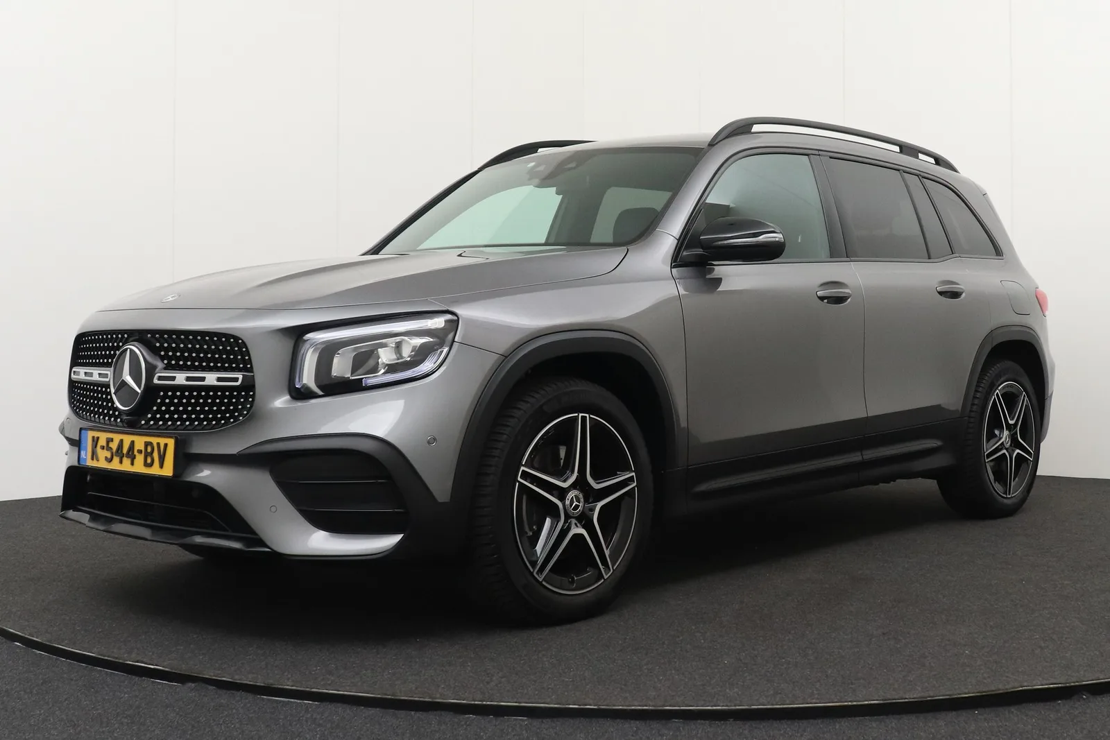 Mercedes-Benz GLB-Klasse (2020) — foto 1