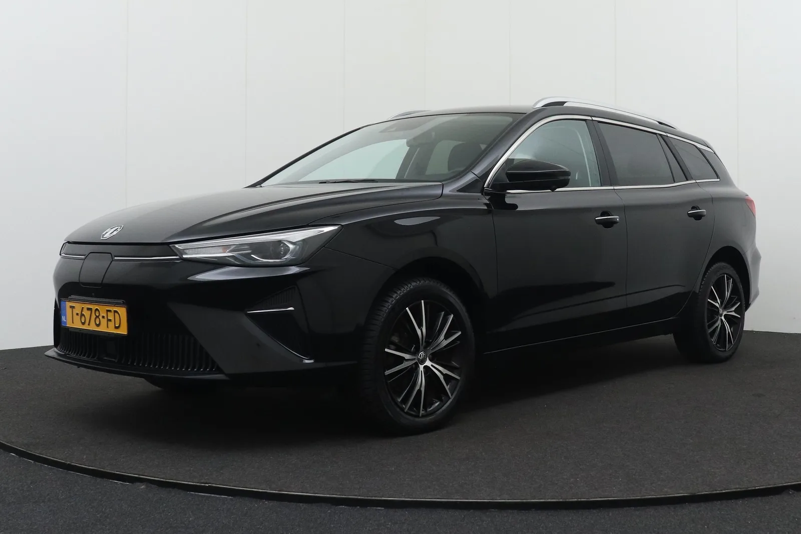 MG MG5 (2023) — foto 1