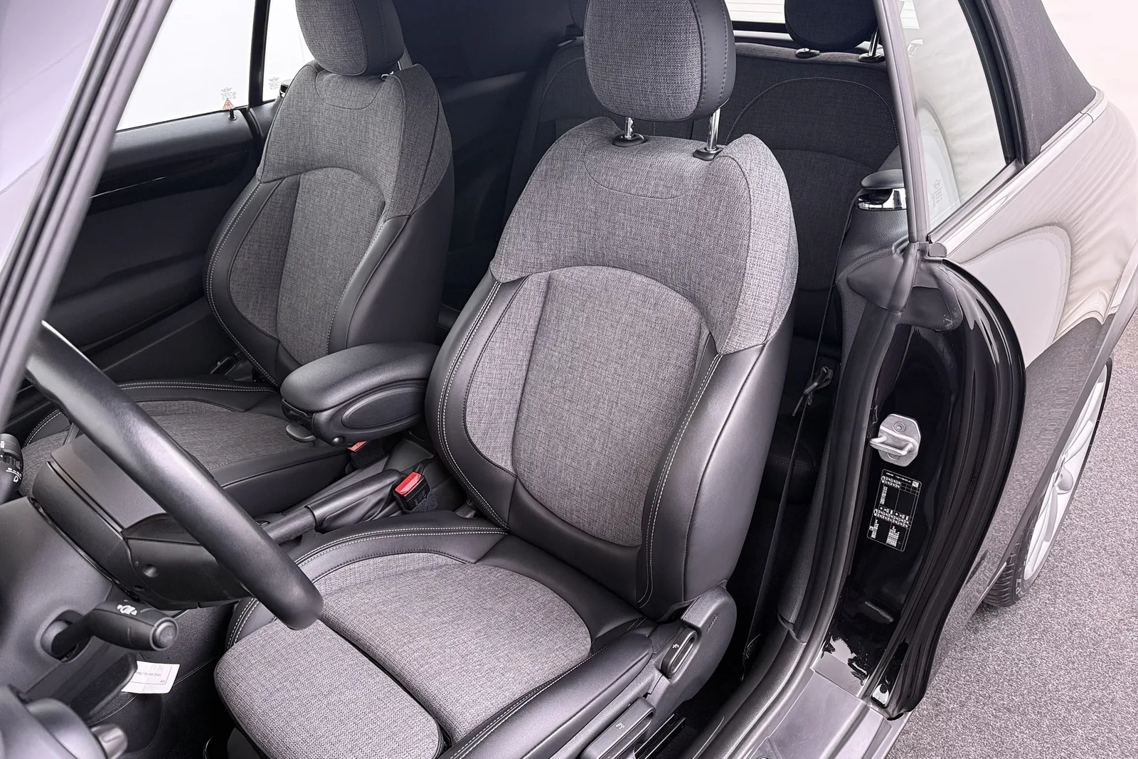 MINI Cooper (2021) — foto 1