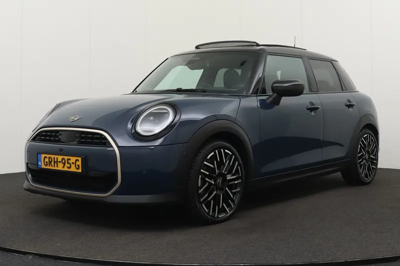 MINI Cooper (2024)