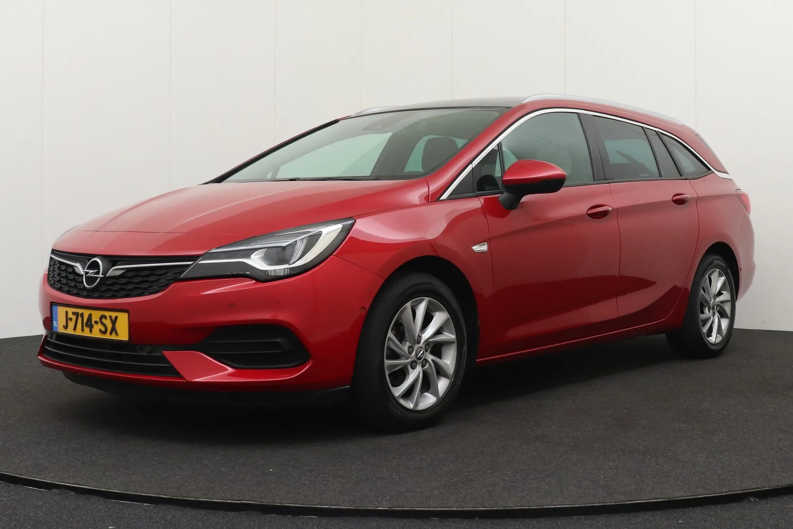 Opel Astra Sports Tourer (2020) — foto 1