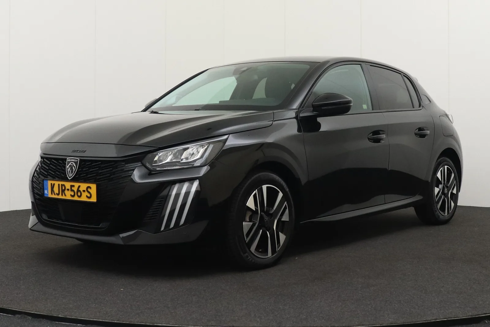 Peugeot 208 (2025) — foto 1