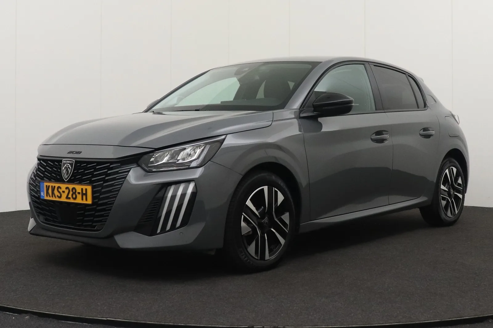 Peugeot 208 (2025) — foto 1