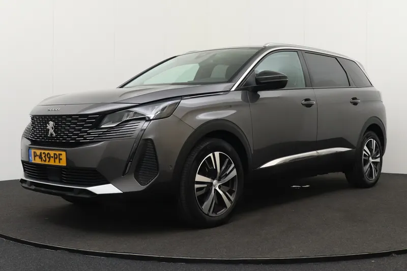 Peugeot 5008 (2022)