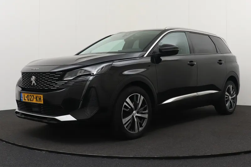 Peugeot 5008 (2021)