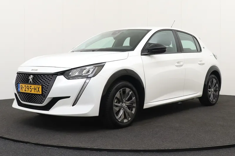 Peugeot e-208 (2022)