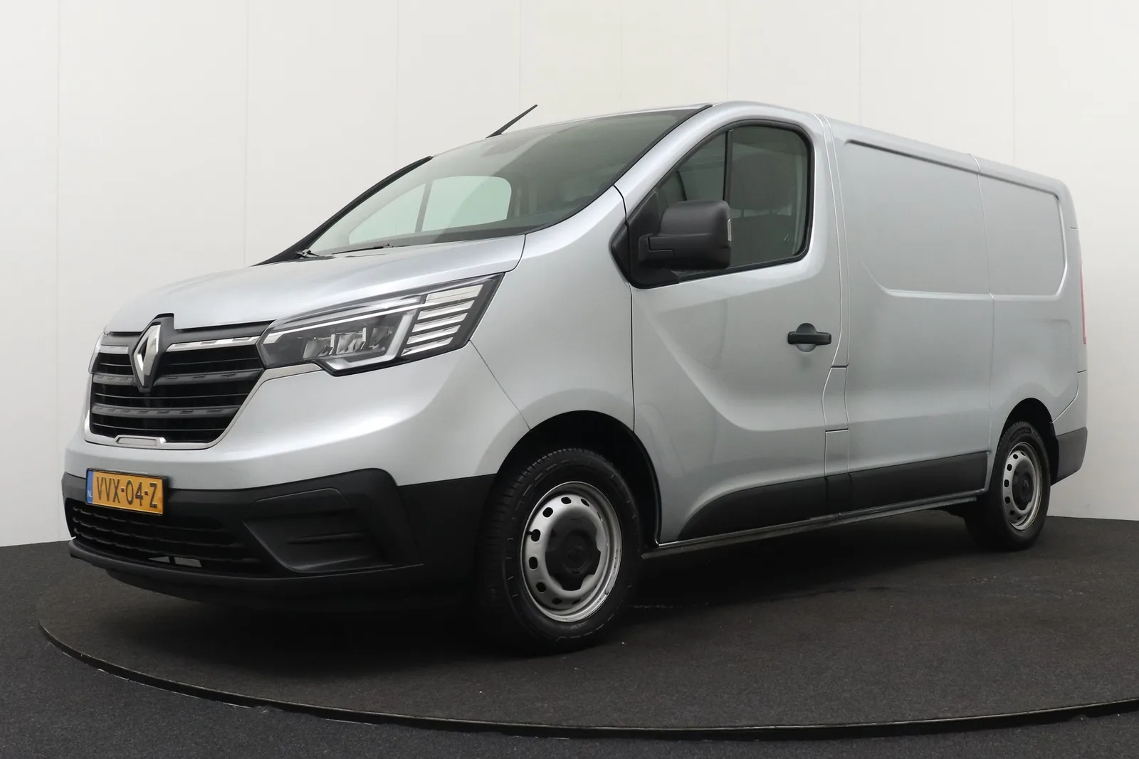 Renault Trafic (2023) — foto 1