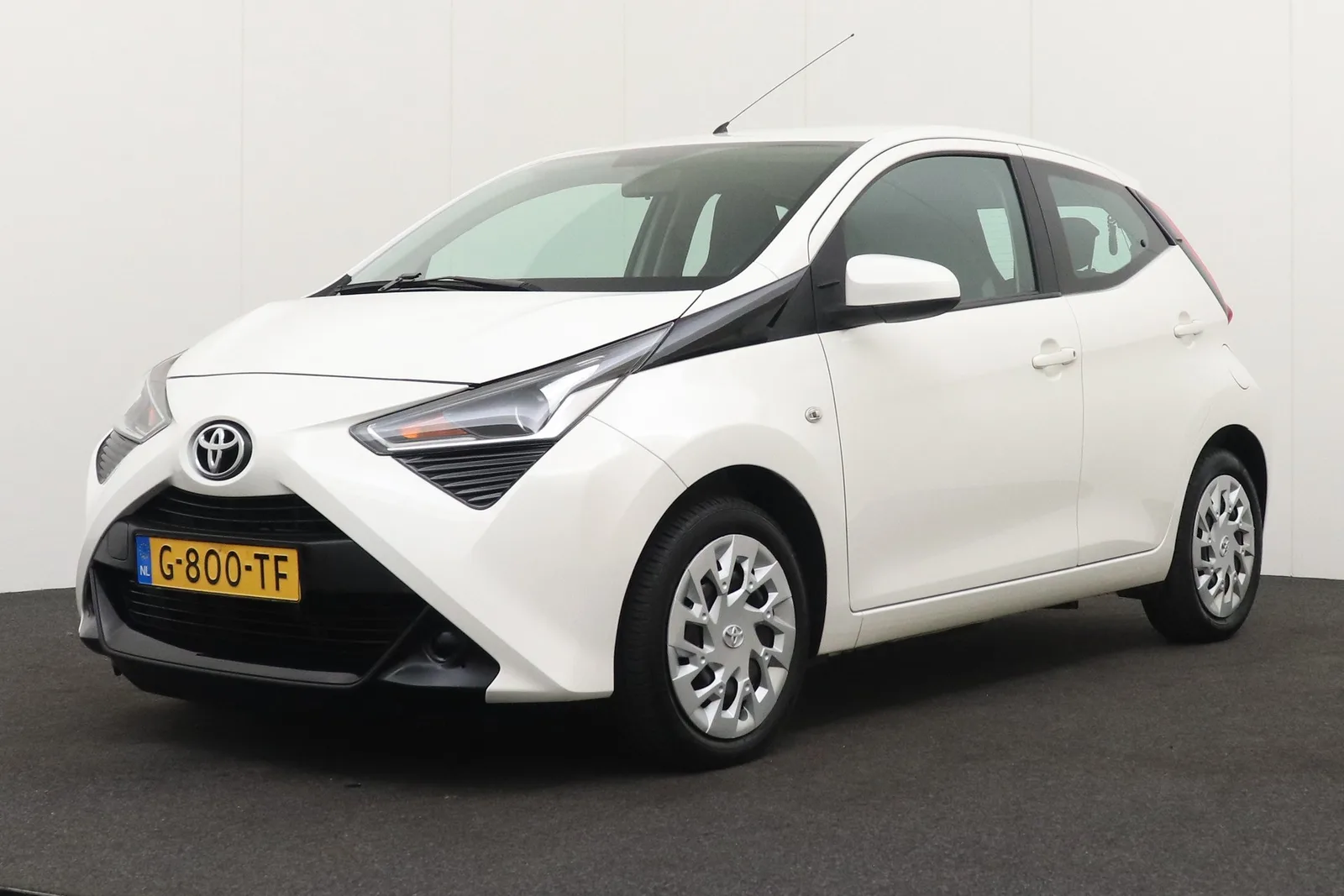 Toyota Aygo (2019) — foto 1