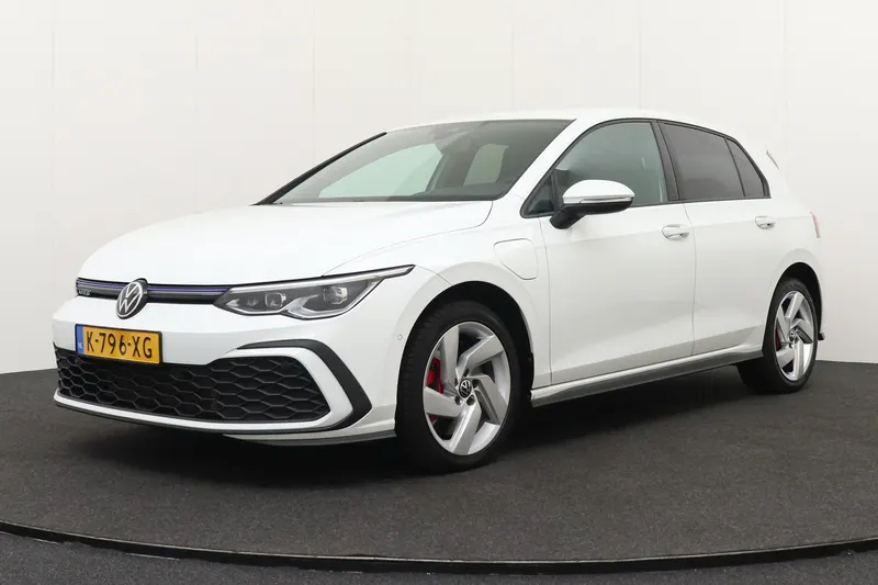 Volkswagen Golf (2021)