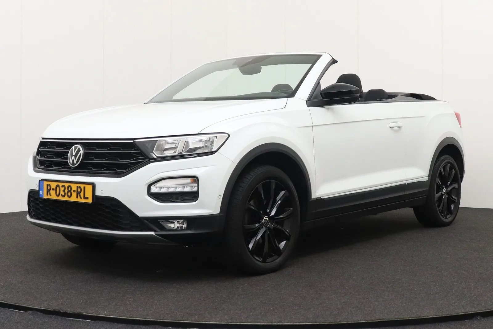 Volkswagen T-Roc (2020) — foto 1