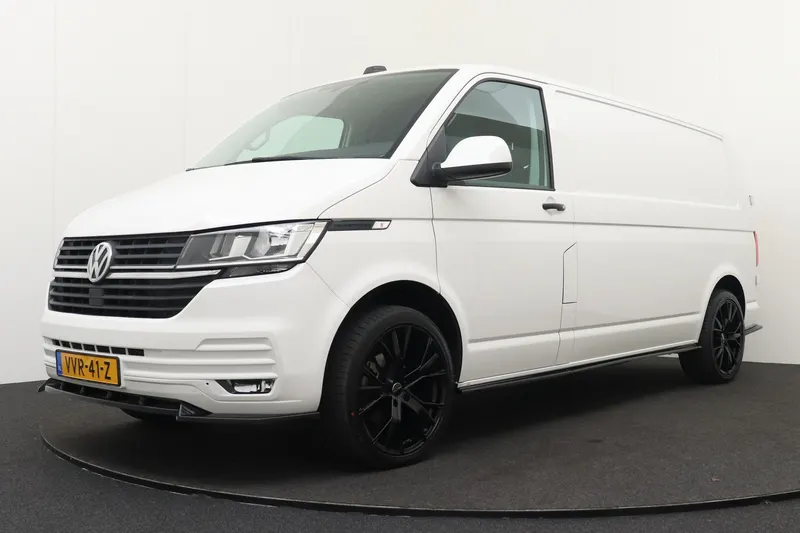 Volkswagen Transporter (2023)