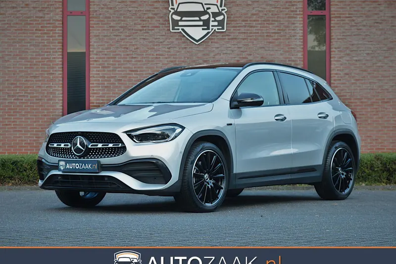 Mercedes-Benz GLA (2021)