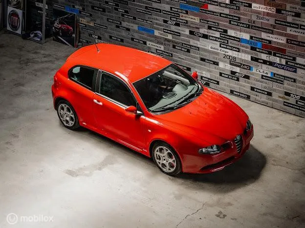Alfa Romeo 147 (2004) — foto 1