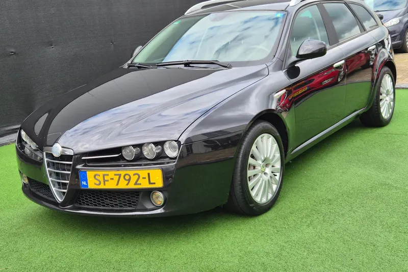 Alfa Romeo 159 Sportwagon (2007)