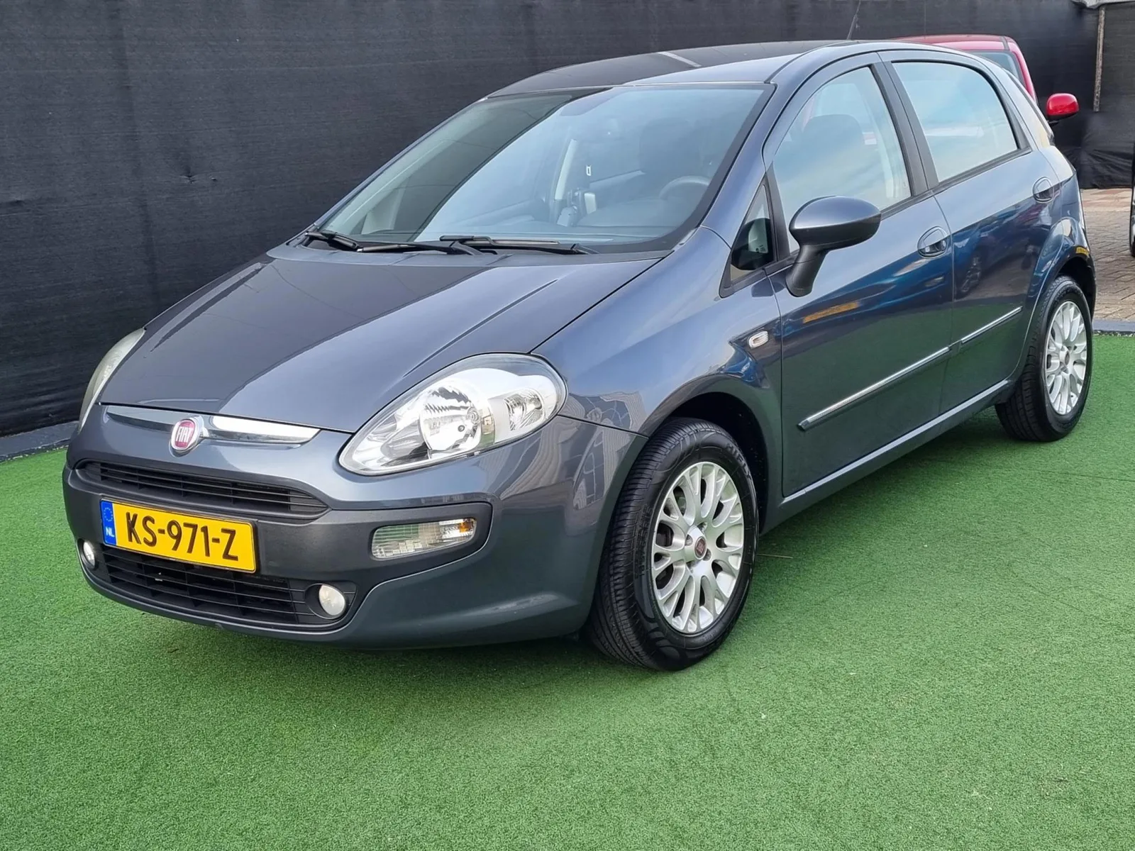 Fiat Punto (2010) — foto 1