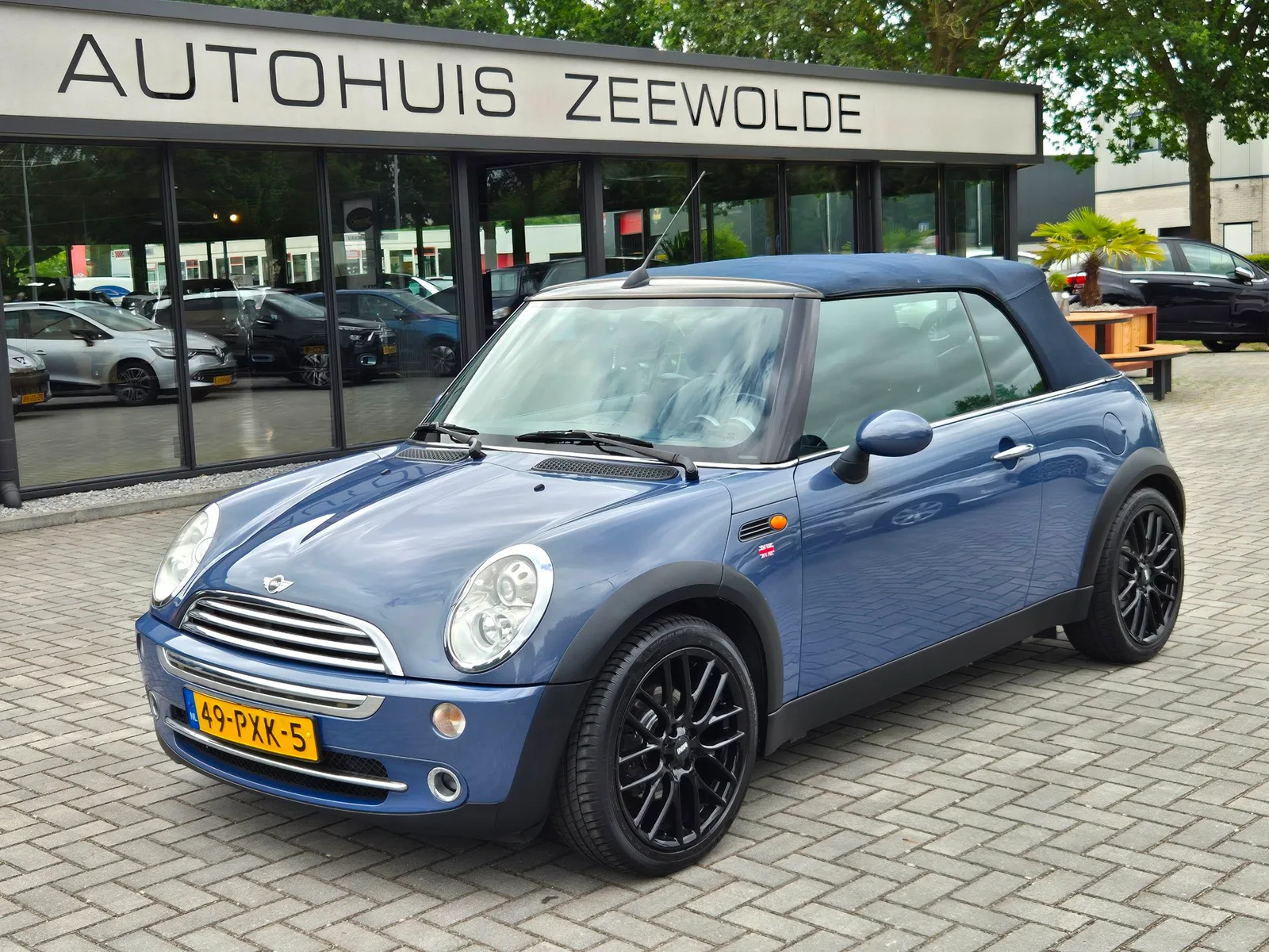 MINI Cabrio (2004) — foto 1