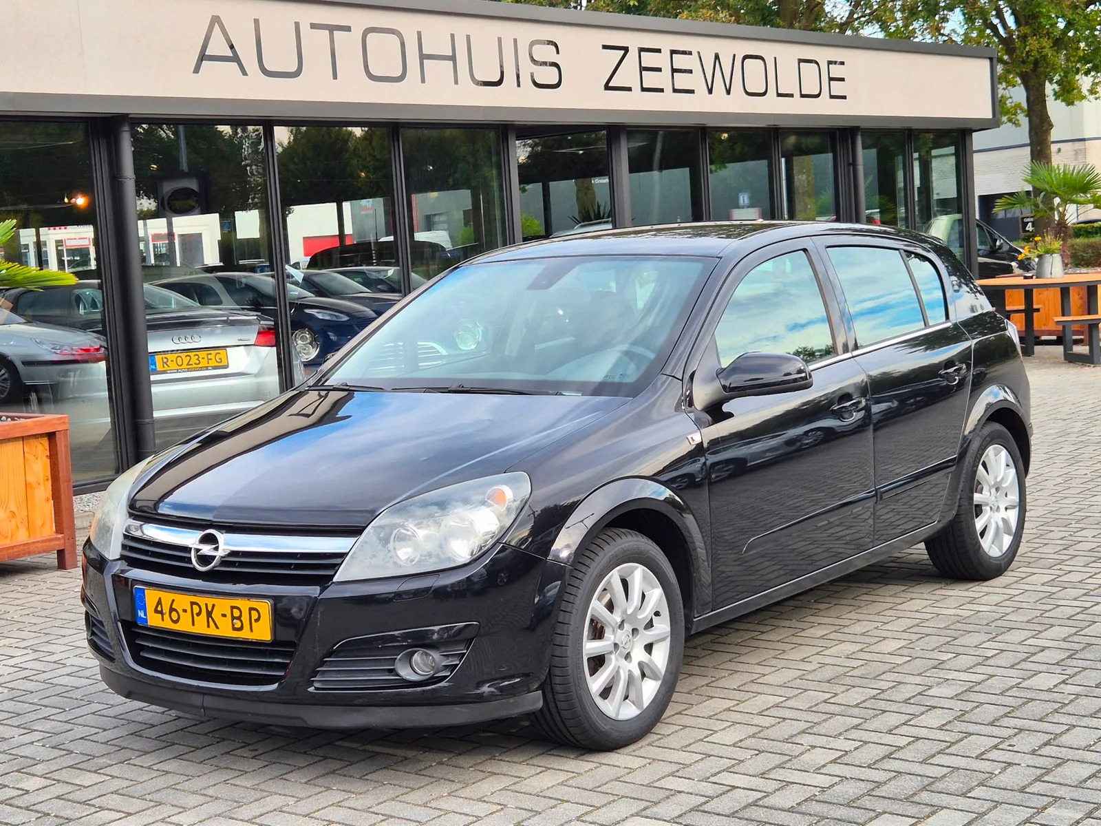 Opel Astra (2004) — foto 1
