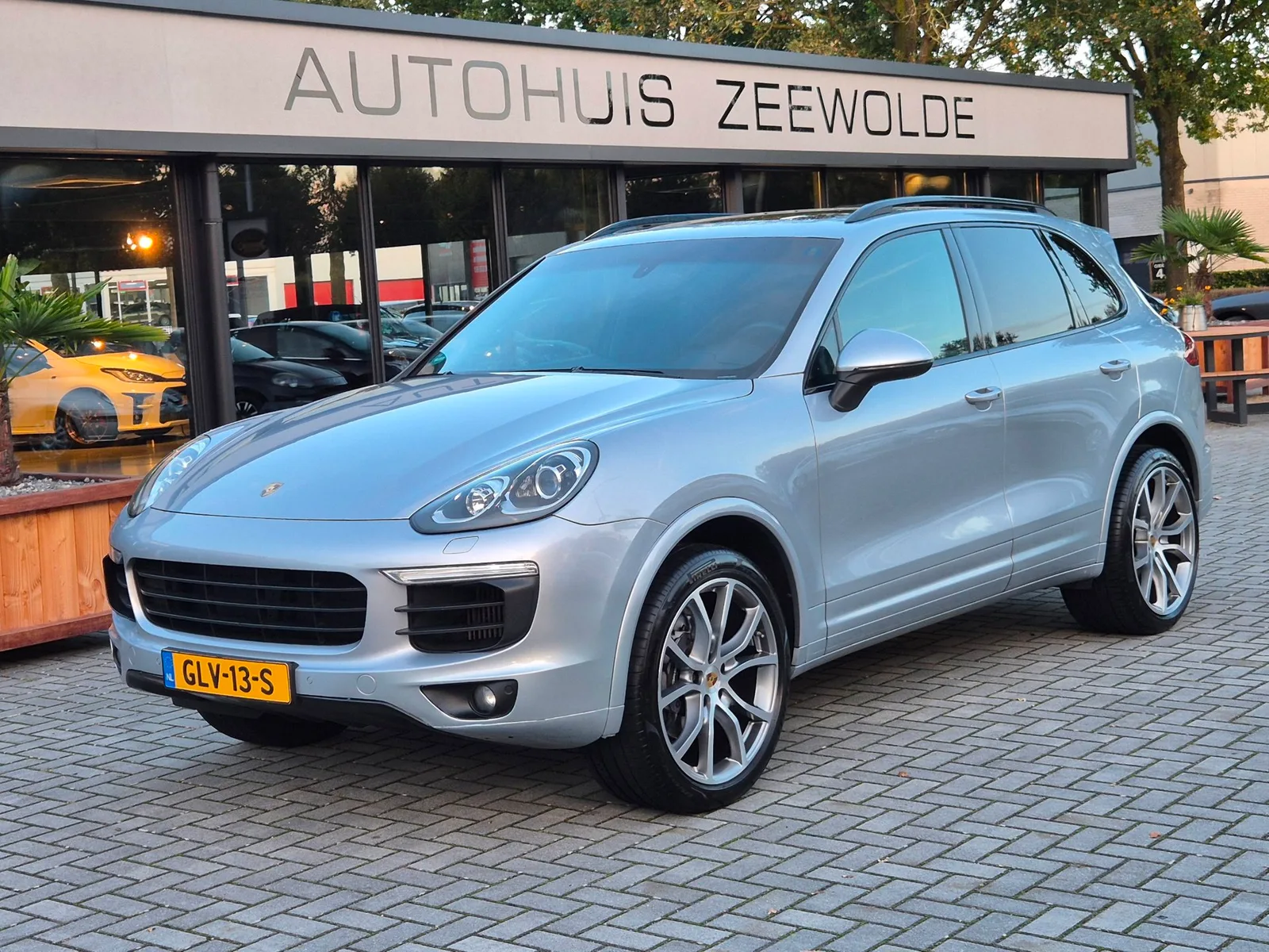 Porsche Cayenne (2016) — foto 1