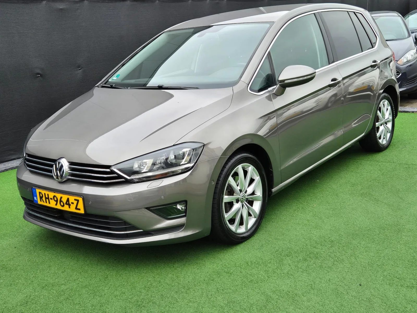 Volkswagen Golf Sportsvan (2014) — foto 1