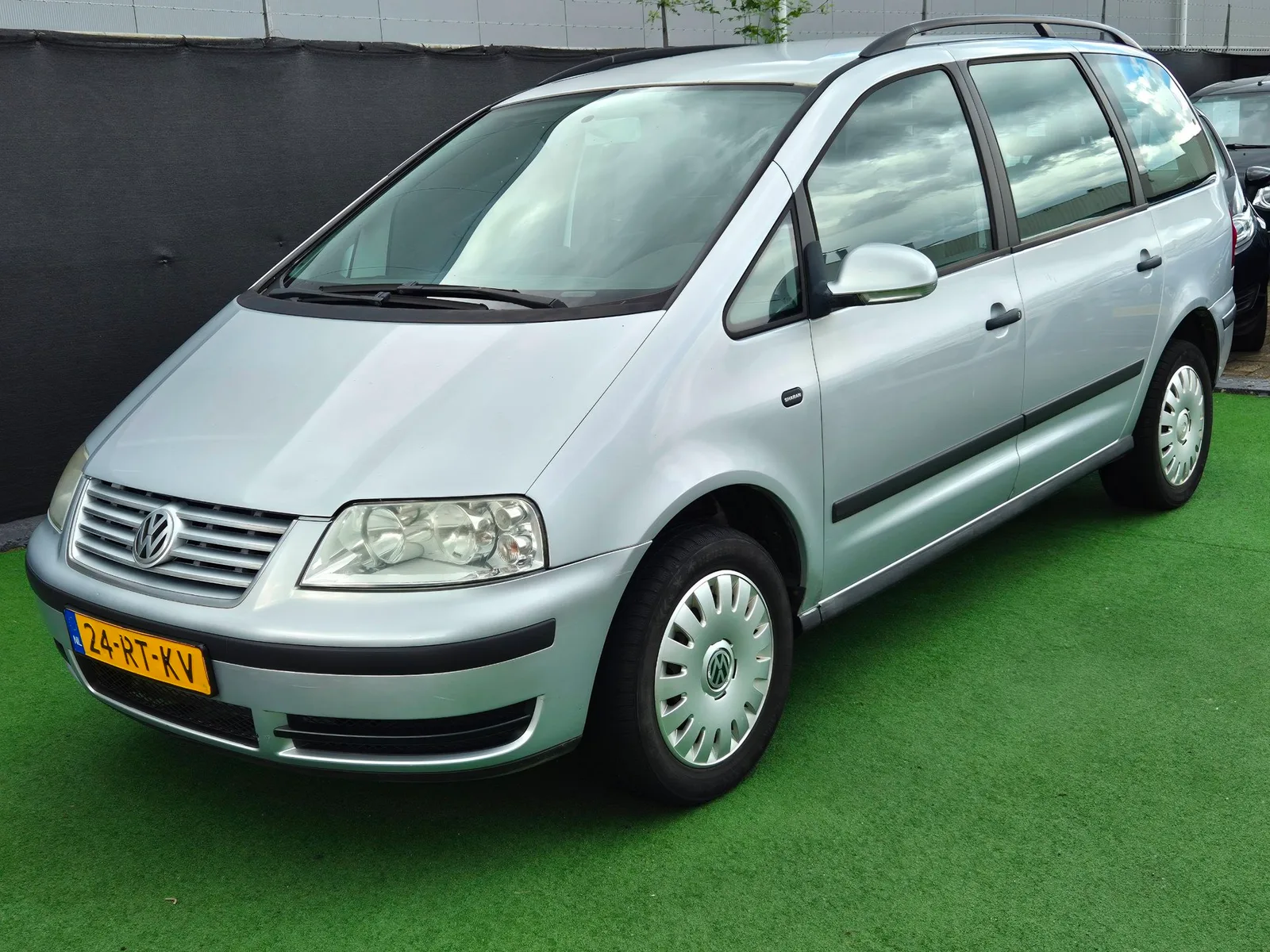 Volkswagen Sharan (2005) — foto 1