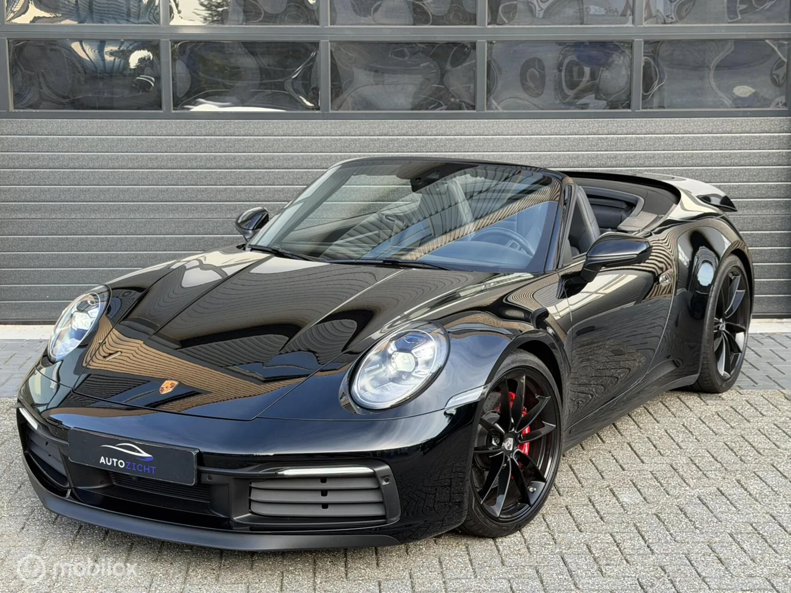 Porsche 911 (2022) — foto 1