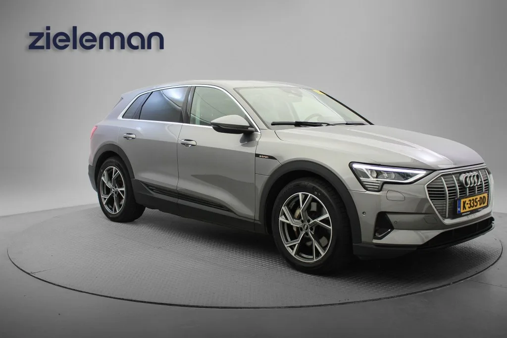Audi e-tron (2020) — foto 1