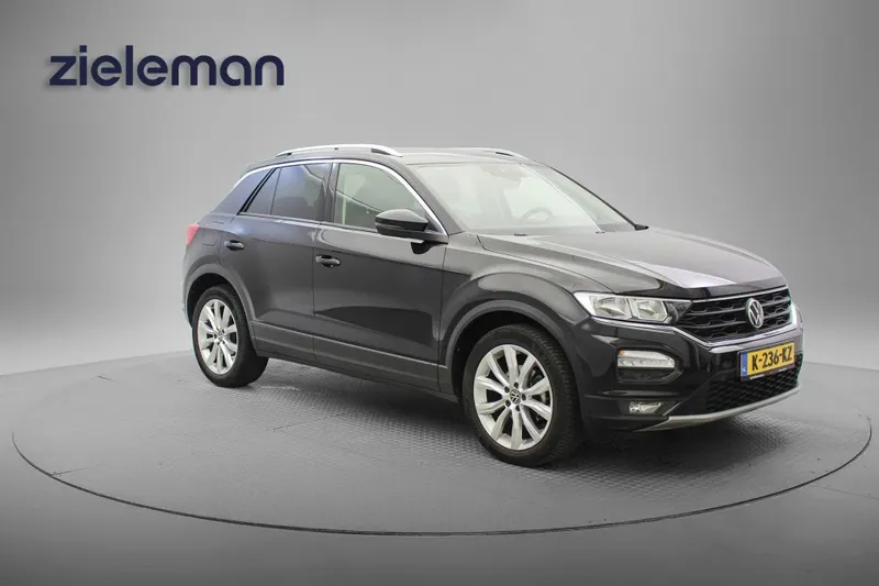 Volkswagen T-Roc (2021)