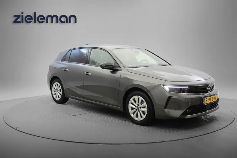 Opel Astra (2023)