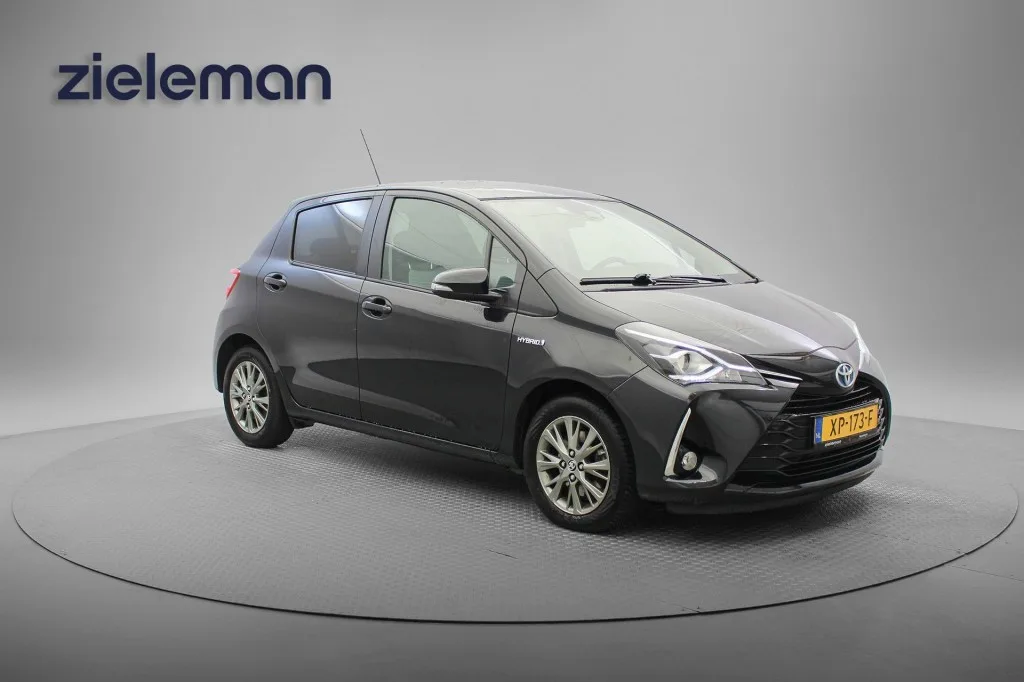 Toyota Yaris (2019) — foto 1