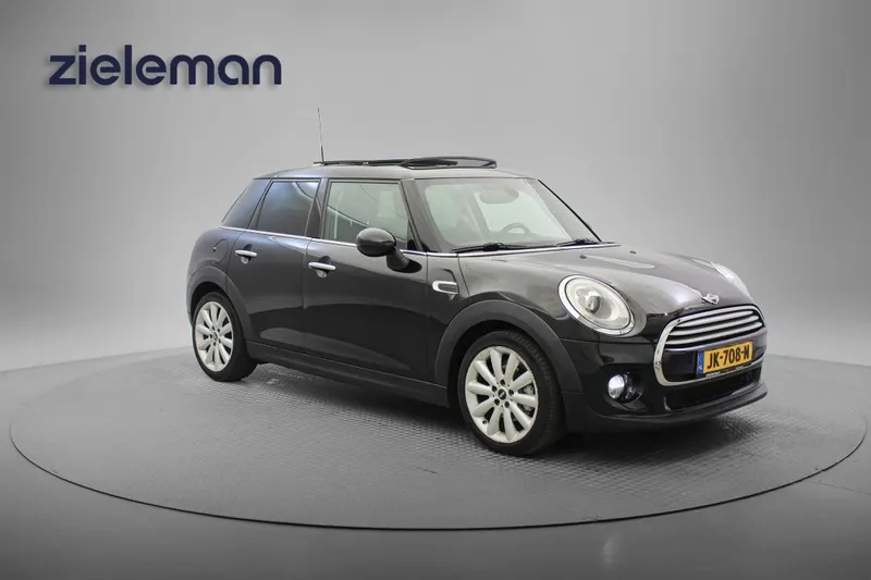 MINI Cooper (2015)