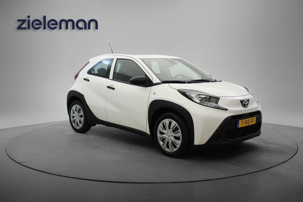 Toyota Aygo X (2023) — foto 1