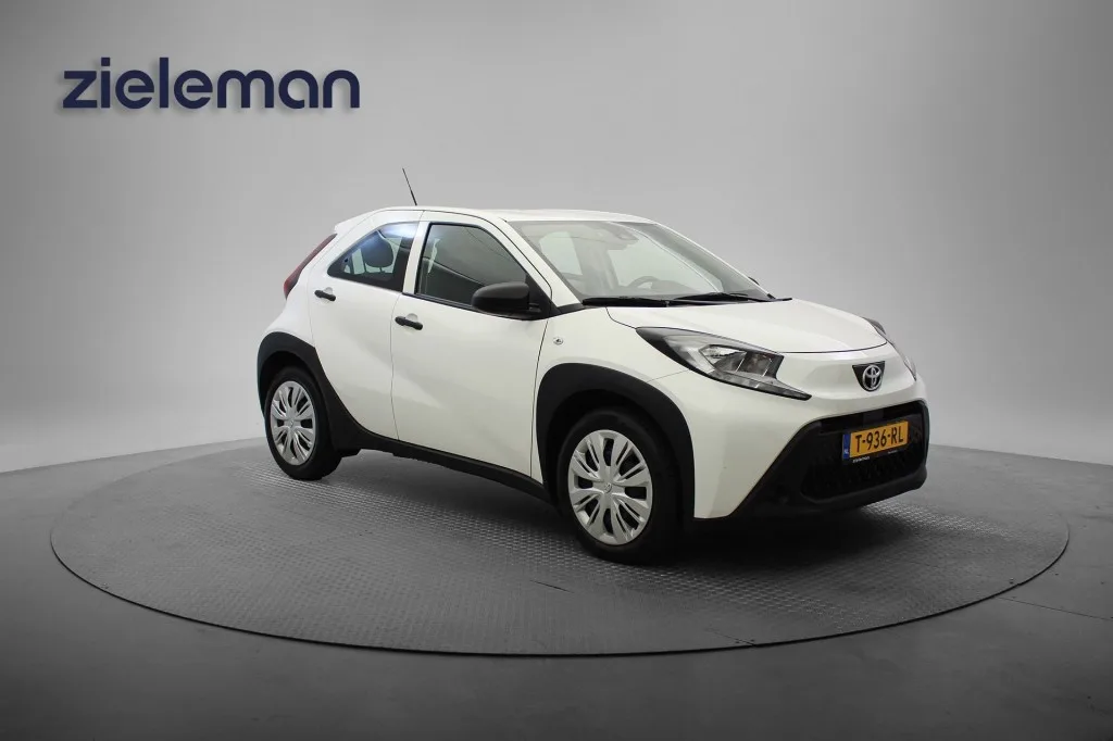 Toyota Aygo X (2023) — foto 1