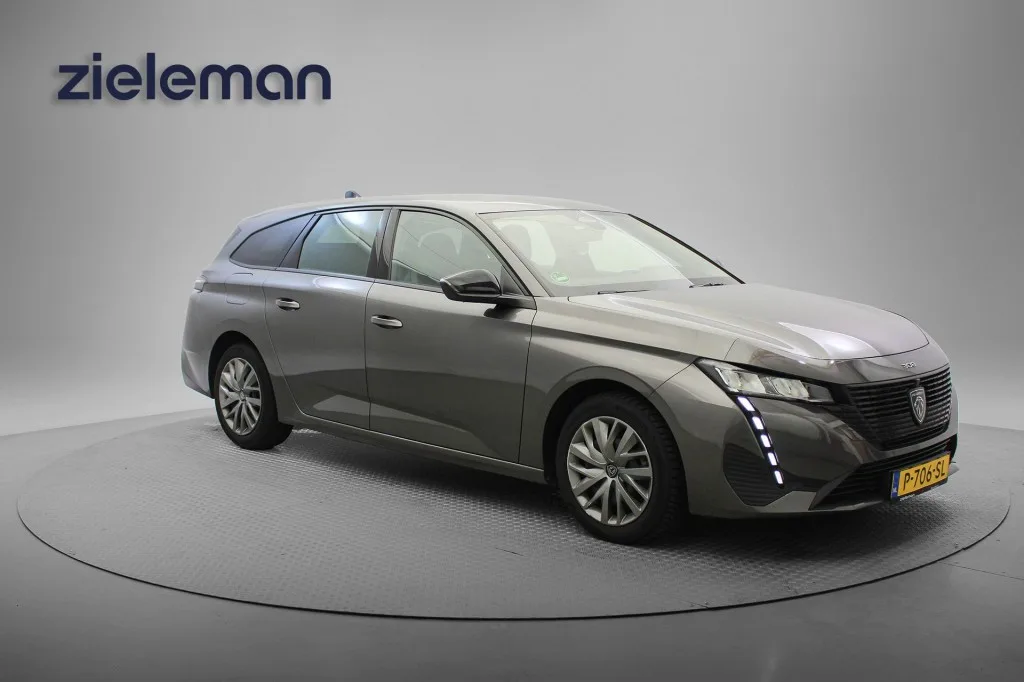 Peugeot 308 (2022) — foto 1