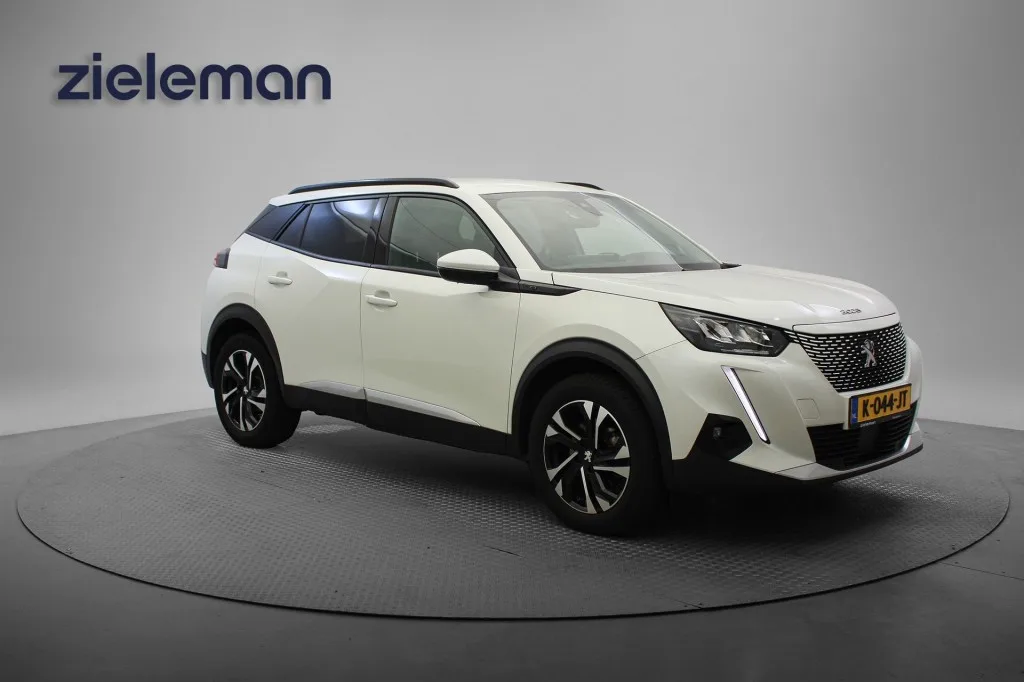 Peugeot e-2008 (2020) — foto 1