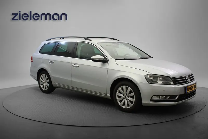 Volkswagen Passat (2011)