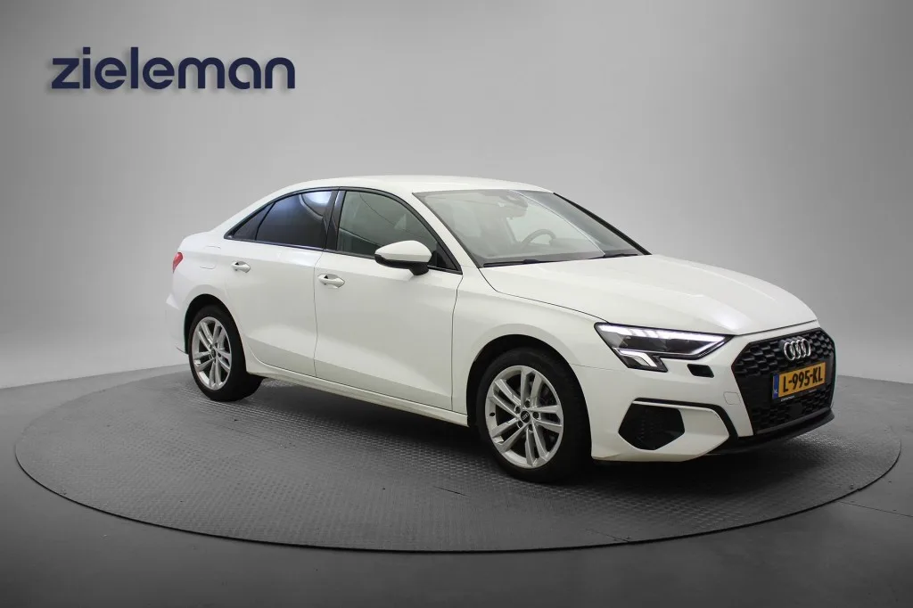 Audi A3 (2021) — foto 1
