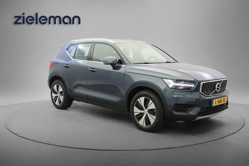 Volvo XC40 (2021)