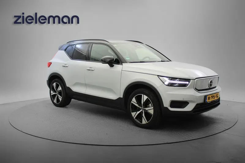 Volvo XC40 (2021)