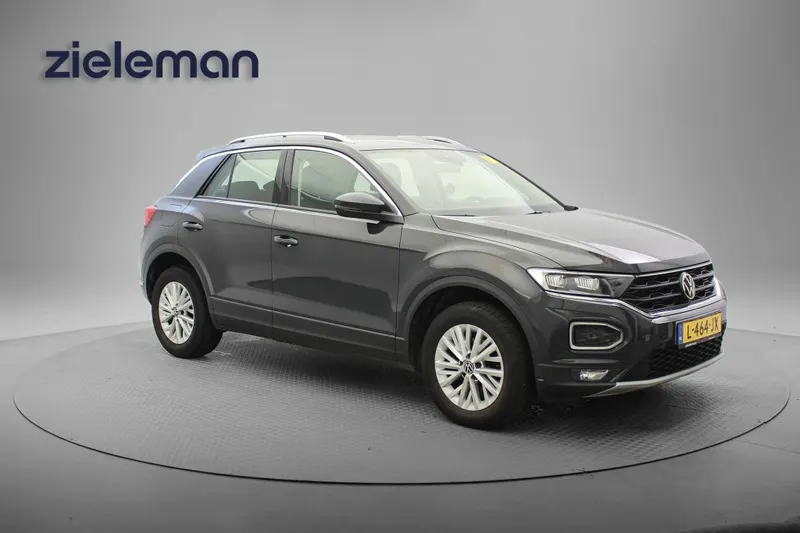 Volkswagen T-Roc (2021)